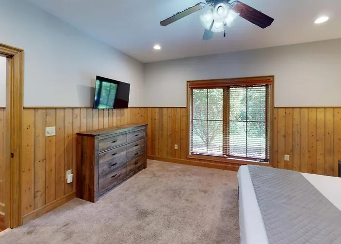 Viewpoint Condominiums